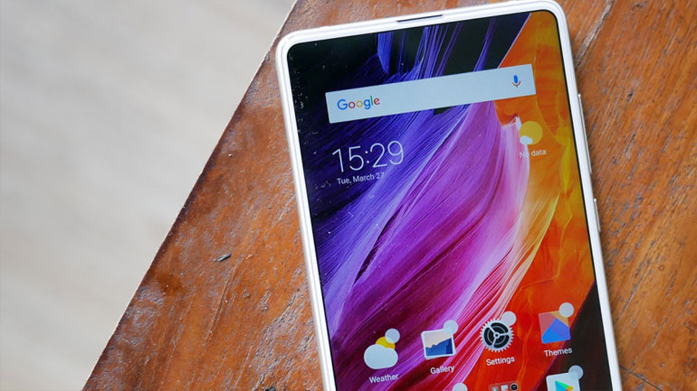 Xiaomi Mi MIX 3: Μόλις έκανε την πρώτη «ζωντανή» του εμφάνιση