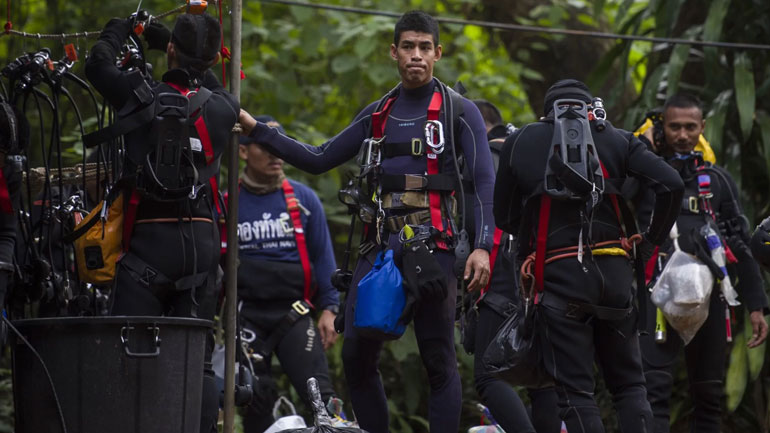 Ταϊλάνδη: Καλή η υγεία των παιδιών μέσα στο σπήλαιο-Προσπάθειες να απομακρυνθούν από ψηλά