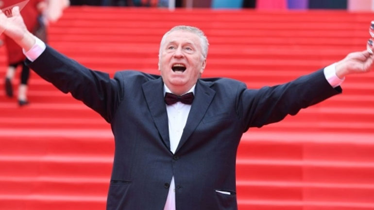 Ο Ζιρινόφσκι στην ορκωμοσία του Ερντογάν