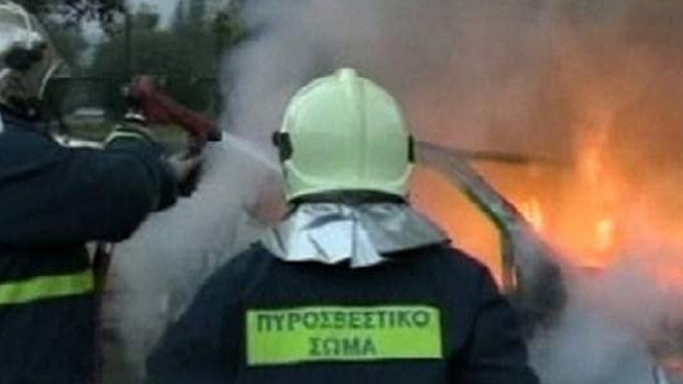 Θεσσαλονίκη: Φωτιά σε εν κινήσει όχημα, απανθρακώθηκε ο οδηγός