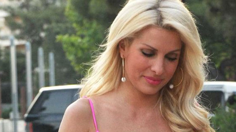 Ελένη Μενεγάκη: Δείτε ποιο είναι το πρόγραμμα των καλοκαιρινών της διακοπών