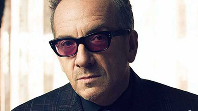 Αντιμέτωπος με έναν πολύ επιθετικό καρκίνο ο Elvis Costello