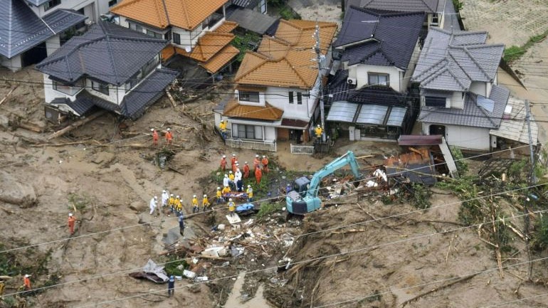 Ιαπωνία: Στους 81 έφθασε ο αριθμός των νεκρών από τις άνευ προηγουμένου βροχοπτώσεις