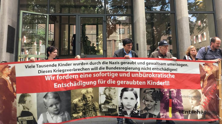 Deutsche Welle: Καμία αποζημίωση για το παιδομάζωμα των SS