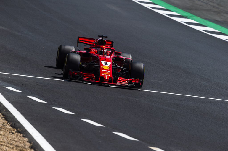 Ο Vettel κέρδισε τον αγώνα και διατήρησε την πρωτοπορία στη βαθμολογία του πρωταθλήματος...