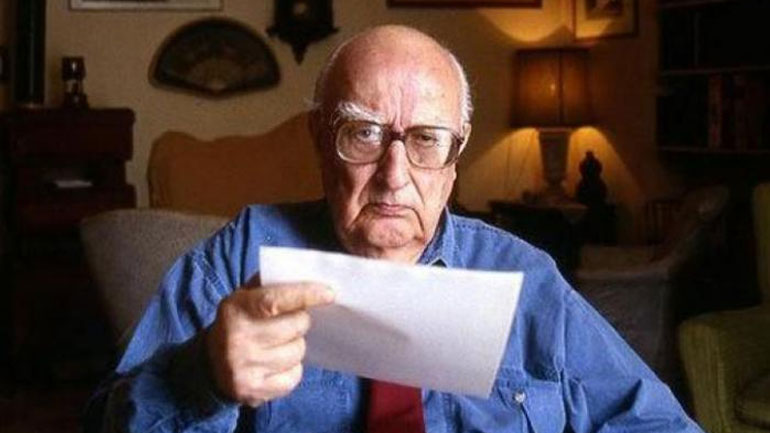 Καμιλέρι: Είμαι απογοητευμένος που βλέπω τους Ιταλούς να αποδέχονται ρατσιστικές απόψεις όπως το 1937