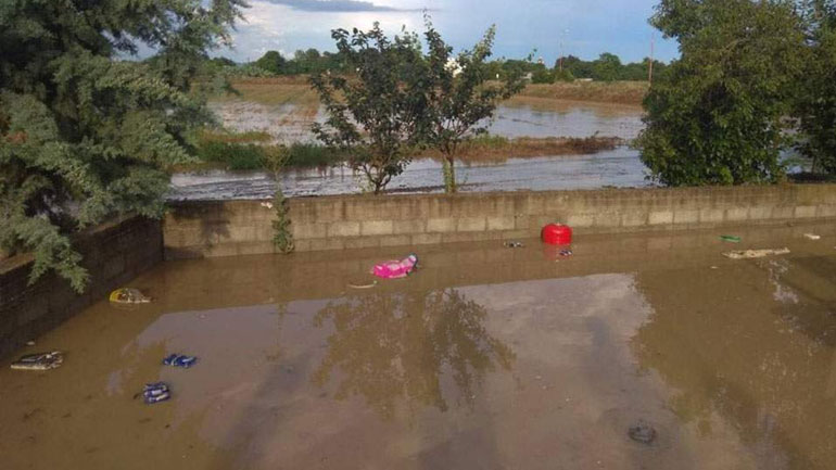 Φάρσαλα: Πλημμύρισαν σπίτια από την κακοκαιρία – Απεγκλωβίστηκαν έξι άτομα