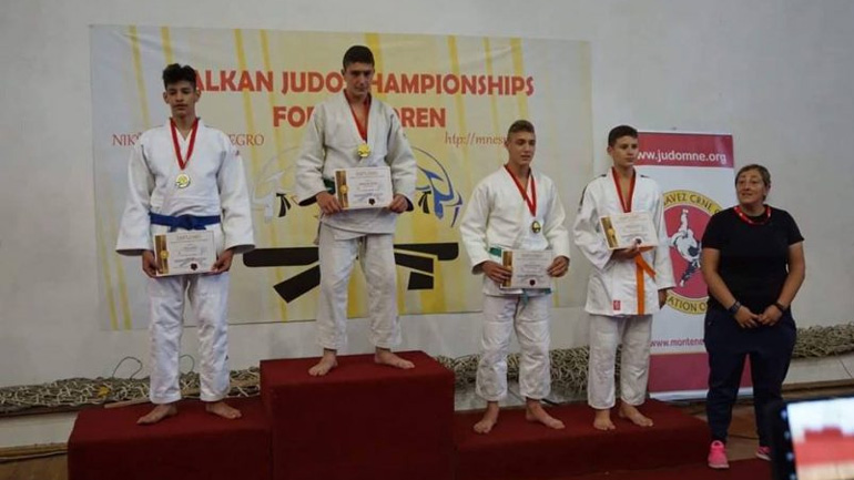 Τζούντο: Χρυσό μετάλλιο για τον Κωστελίδη στο Βαλκανικό U15, χάλκινος ο Κοσμίδης