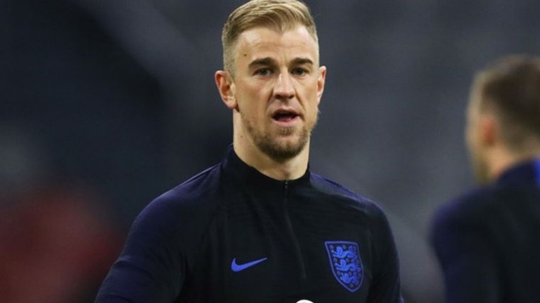 Ο Χαρτ αντί να δει το Αγγλία-Σουηδία πήγε για κρίκετ!