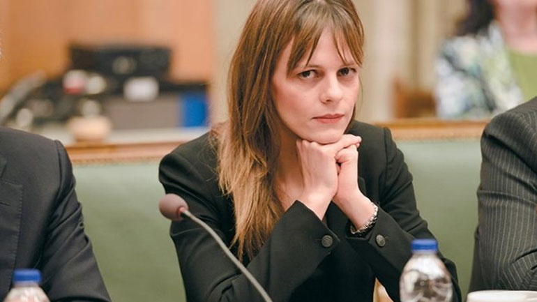 Αχτσιόγλου: «Θεμελιώδη εργασιακά δικαιώματα δεν μπορεί να τίθενται υπό αμφισβήτηση»