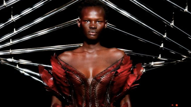 «Sintopia» από την Iris Van Herpen