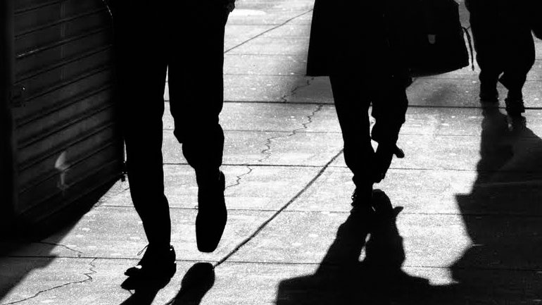 ΙΟΒΕ: Το σοκ της κρίσης στην απασχόληση και τις αμοιβές