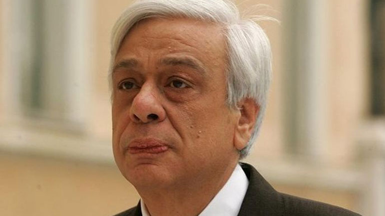 Ο Πρ. Παυλόπουλος παρουσίασε το βιβλίο του στη Σύρο