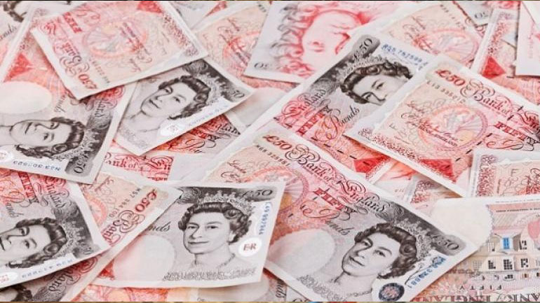 Βρετανία: Υποχωρεί η στερλίνα μετά την παραίτηση του ΥΠΕΞ Τζόνσον