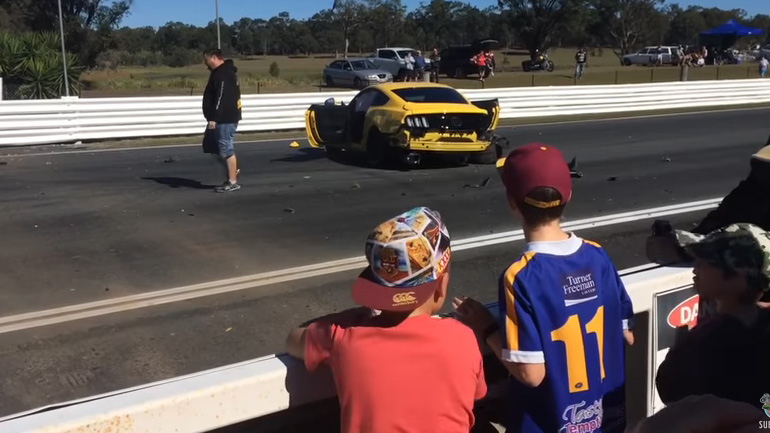 Του έκανε καλή ζημιά! Του έκανε καλή ζημιά!