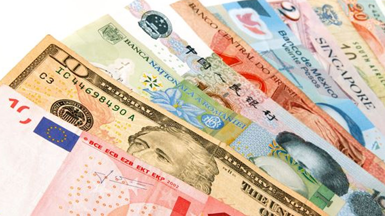 Το ευρώ ενισχύεται οριακά