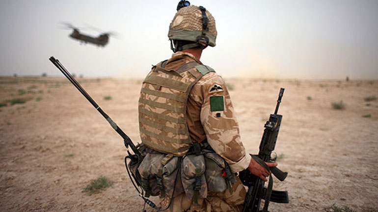 Το Λονδίνο αποφάσισε σχεδόν να διπλασιάσει τον αριθμό των Βρετανών στρατιωτικών στο Αφγανιστάν