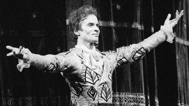 Ο θεός του χορού Νουρέγιεφ μέσα από μια Φωτογραφική έκθεση Ο θεός του χορού Νουρέγιεφ μέσα από μια Φωτογραφική έκθεση