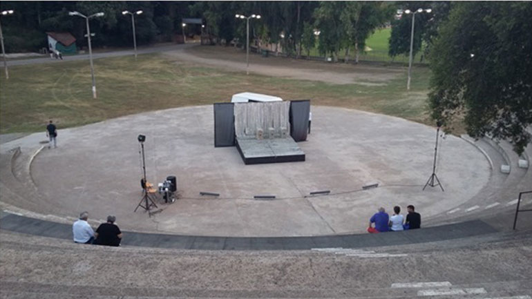 Με επιτυχία η παράσταση στα Κρέστενα απο το «Άρμα Θέσπιδος» του ΔΗ.ΠΕ.ΘΕ. Πάτρας