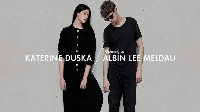 Katerine Duska και Albin Lee Meldau στον Κήπο του Μεγάρου