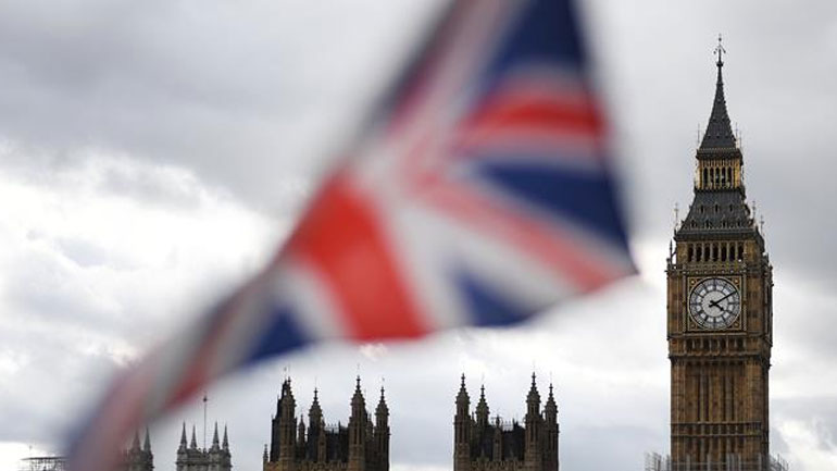 Το Λονδίνο παρουσίασε το αμφισβητούμενο σχέδιό του για τη μελλοντική σχέση του με την Ευρωπαϊκή Ένωση