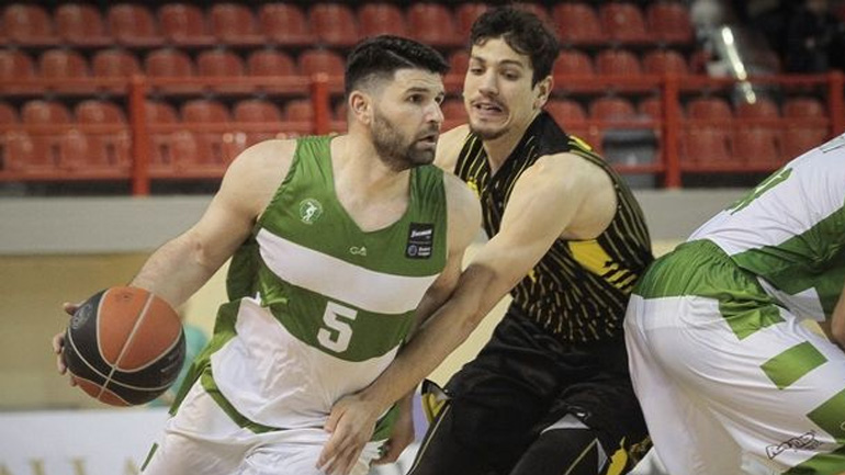 «Τέλος» εποχής για τον Μανώλη Παπαμακάριο