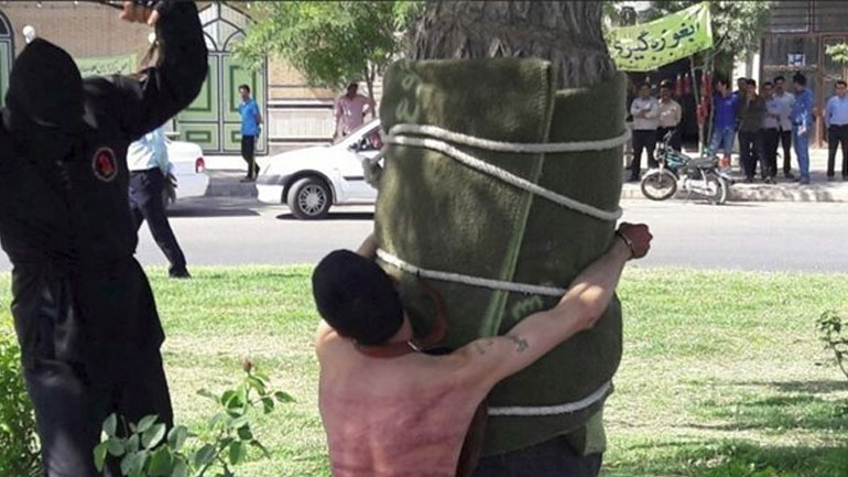 Ιράν: Τιμωρήθηκε με 80 βουρδουλιές επειδή ήπιε αλκοόλ πριν δέκα χρόνια