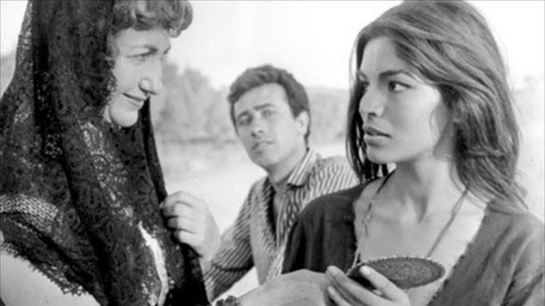 «Μέχρι το πλοίο» – σε επαναπροβολή στην αυλή του Εικαστικού Επιμελητηρίου