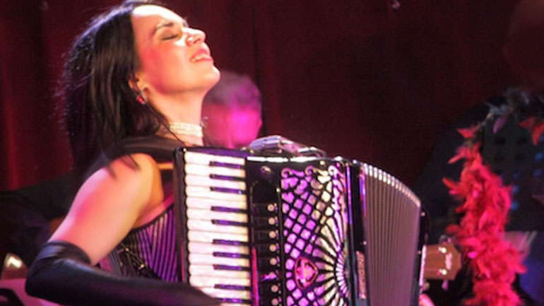 Η Ζωή Τηγανούρια σε Καλοκαιρινή περιοδεία