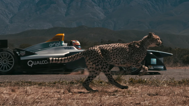 Formula εναντίον τσιτάχ: Ποιο επιταχύνει πιο γρήγορα;