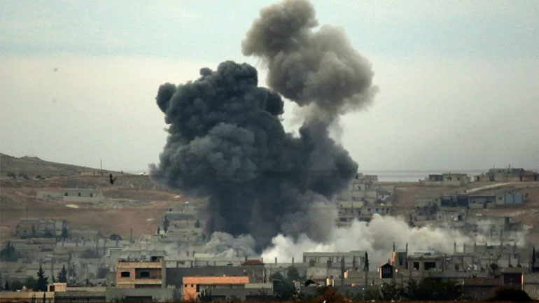 Συρία: Τουλάχιστον 28 νεκροί σε επιδρομές εναντίον του Ισλαμικού Κράτους στην Ντέιρ αλ Ζορ