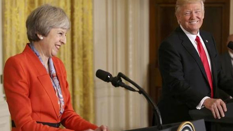 Tραμπ σε Τερέζα Μέι: Ολοκληρώστε το Brexit όπως θέλετε, αρκεί να συνάψουμε μια εμπορική συμφωνία