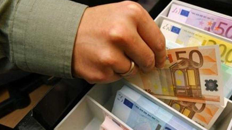 Μαγνησία: Υπεξαίρεσαν χρήματα από ασφάλειες ζωής