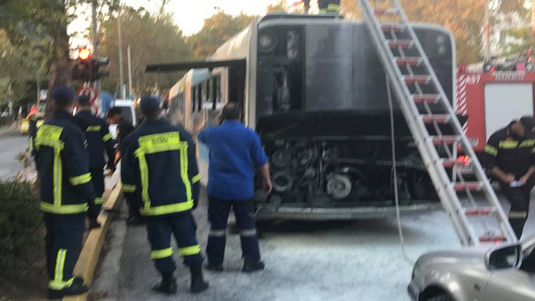 Φωτιά σε λεωφορείο του ΟΑΣΑ στην Κηφισιά Φωτιά σε λεωφορείο του ΟΑΣΑ στην Κηφισιά