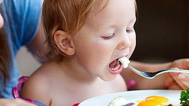 Γιατί το αβγό είναι σημαντικό στην ανάπτυξη των μικρών παιδιών