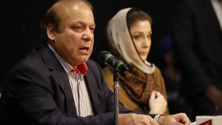 Συνελήφθη κατά την επιστροφή του στο Πακιστάν ο καταδικασμένος πρώην πρωθυπουργός Ναουάζ Σαρίφ