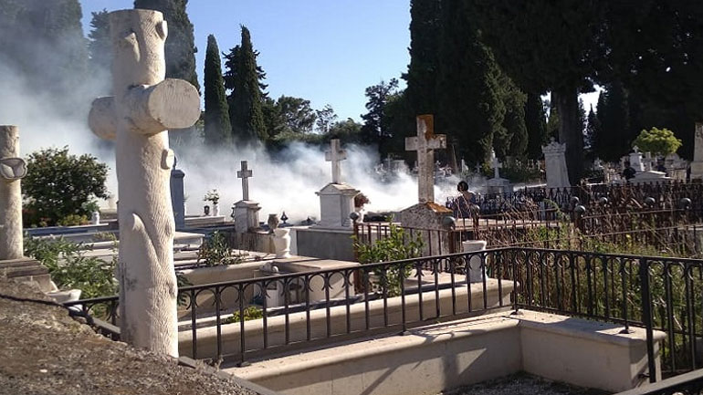 Φωτιά στο νεκροταφείο Ζακύνθου