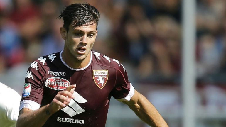 Κοντά στον Μπογιέ η ΑΕΚ