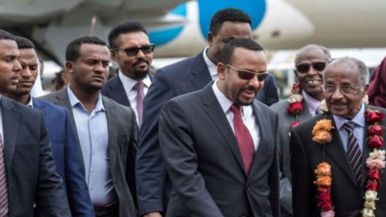 Ιστορική επίσκεψη του προέδρου της Ερυθραίας στην Αντίς Αμπέμπα, μετά την υπογραφή της συνθήκης ειρήνης