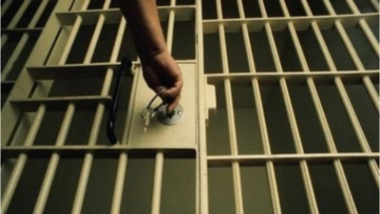 Πάτρα: Ήθελαν να «μεταφέρουν» ναρκωτικά από τη μία φυλακή στην άλλη μέσω… στομαχιού Πάτρα: Ήθελαν να «μεταφέρουν» ναρκωτικά από τη μία φυλακή στην άλλη μέσω… στομαχιού