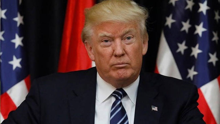 Βρετανία: Αναχώρησε ο πρόεδρος των ΗΠΑ Ντόναλντ Τραμπ