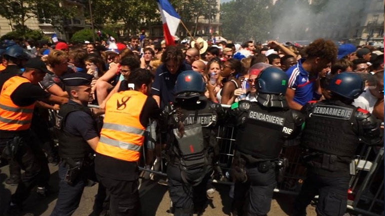 Γαλλία: Επεισόδια με την αστυνομία και 20 τραυματίες στο Παρίσι πριν τον τελικό του Μουντιάλ