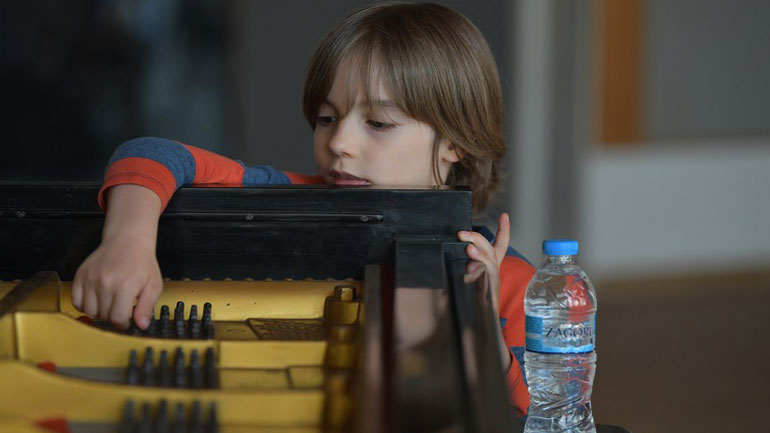 Το δικό μου αύριο «κλείνει» μέσα του όλο τον κόσμο