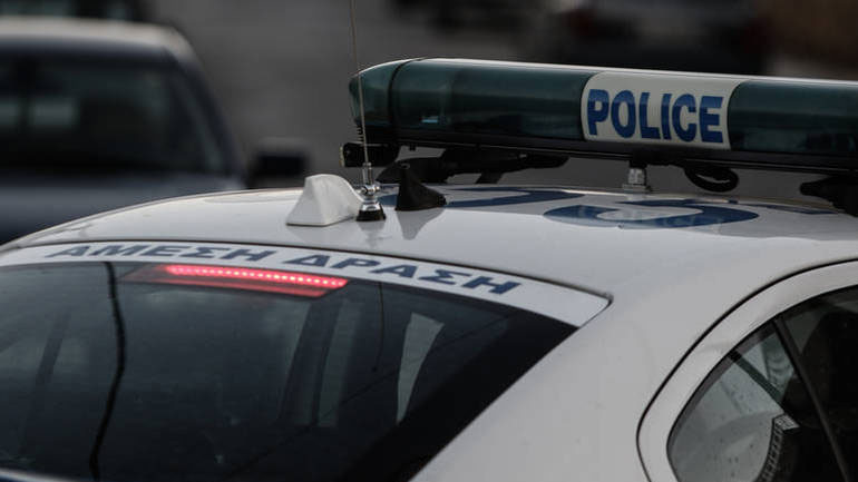 Έρευνες των αστυνομικών της Ασφάλειας Πατρών για την υπόθεση θανάτου ηλικιωμένης