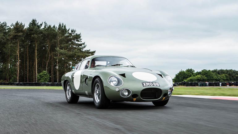 Η Aston Martin DP215 μπορεί να γράψει ιστορία!