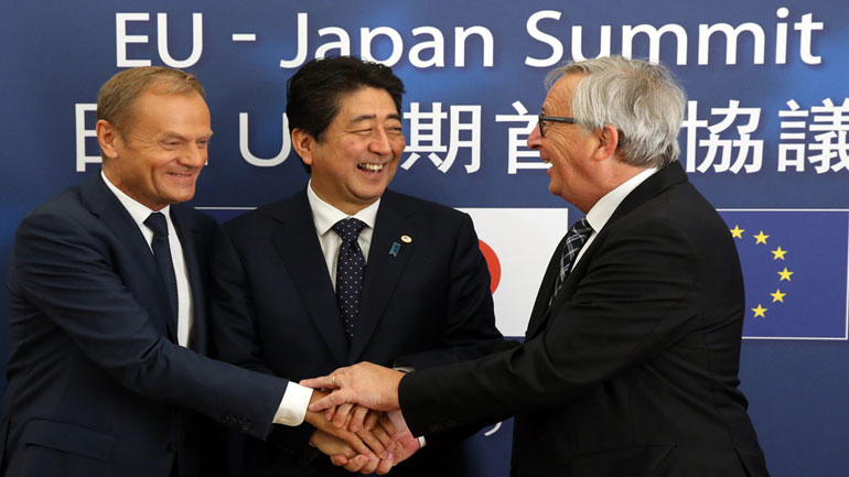 Ιαπωνία-ΕΕ: Τόκιο και Βρυξέλλες υπογράφουν «ιστορική» συμφωνία ελευθέρου εμπορίου