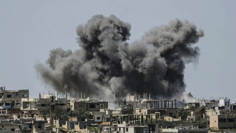 Συρία: Τουλάχιστον 15 άμαχοι σκοτώθηκαν σε αεροπορικούς βομβαρδισμούς στον Νότο