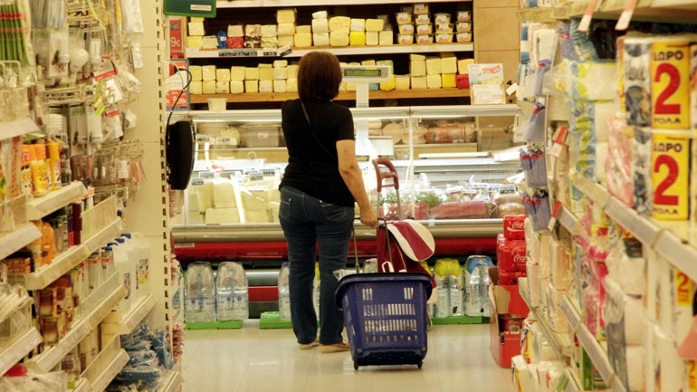 Έρευνα: Οι Έλληνες προτιμούν τα επώνυμα προϊόντα