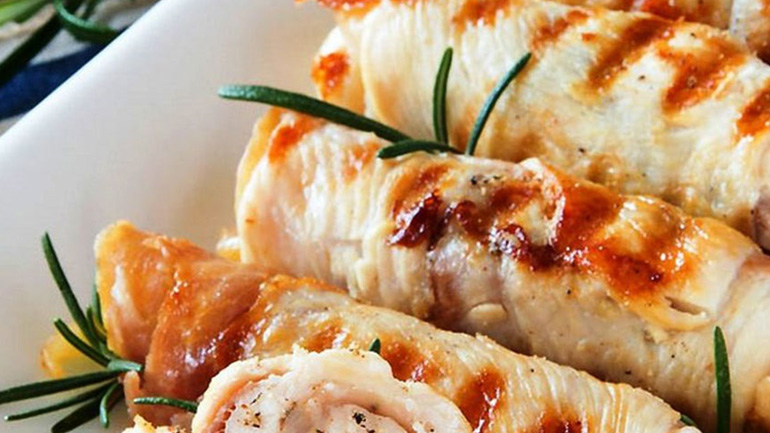 Νόστιμα ρολά κοτόπουλου με τυρί