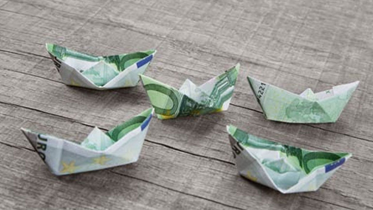 Πώς θα υπολογίσετε το επίδομα αδείας – Τι αναφέρει ο νόμος για την καλοκαιρινή άδεια